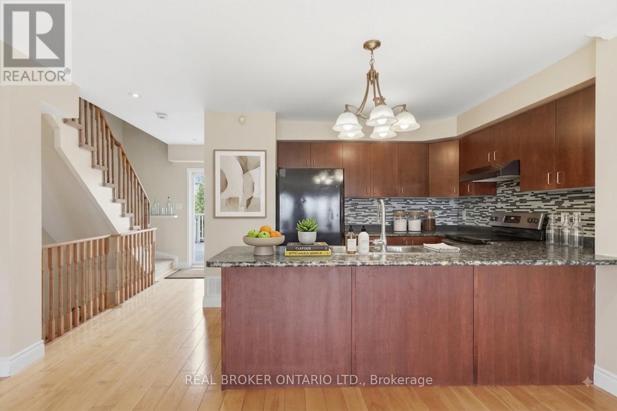 3985 Eglinton Avenue W, Mississauga, Ontario  L5M 0E5 - Photo 5 - W13662274