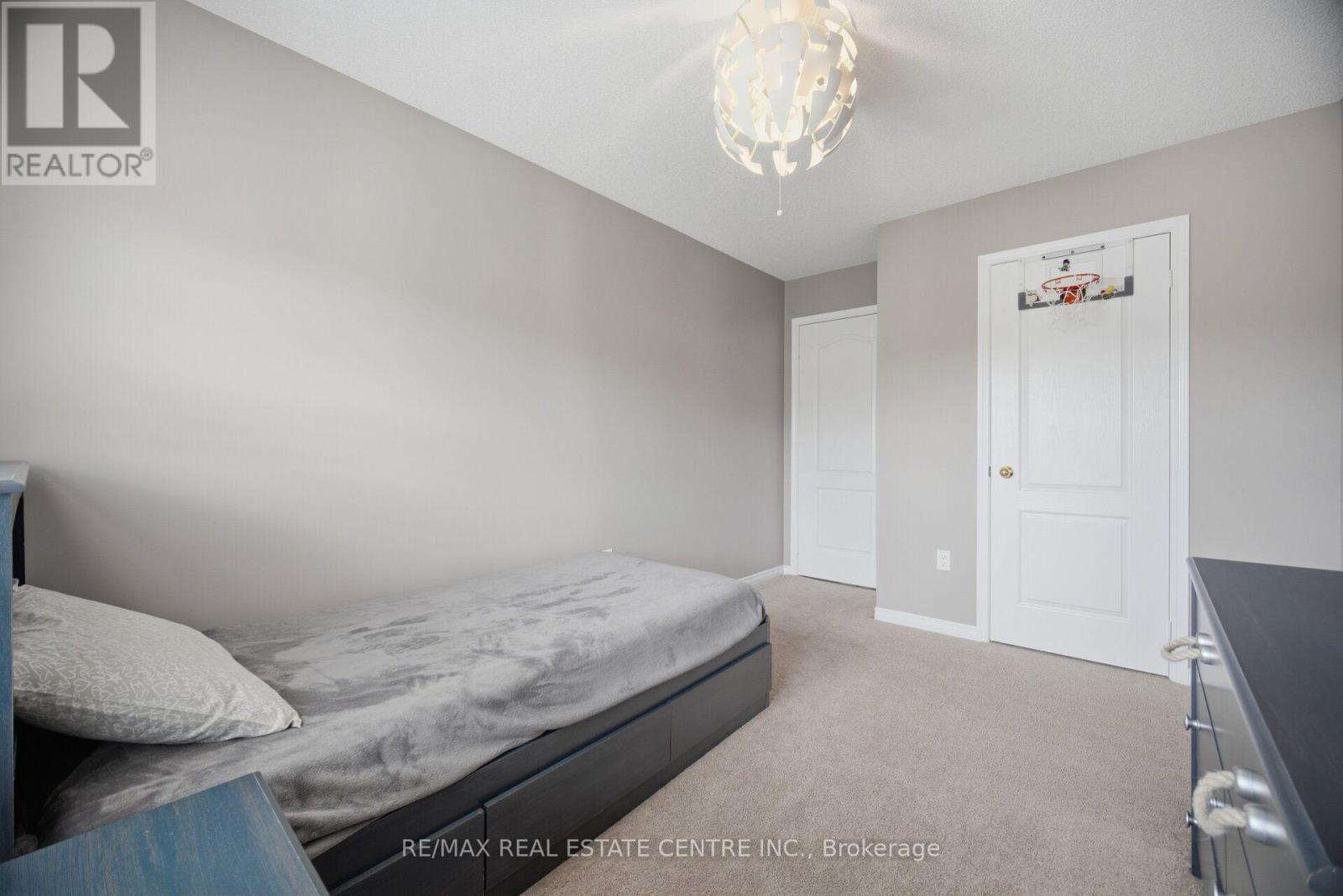 4212 Prudham Avenue, Burlington, Ontario  L7M 1N2 - Photo 27 - W13662302