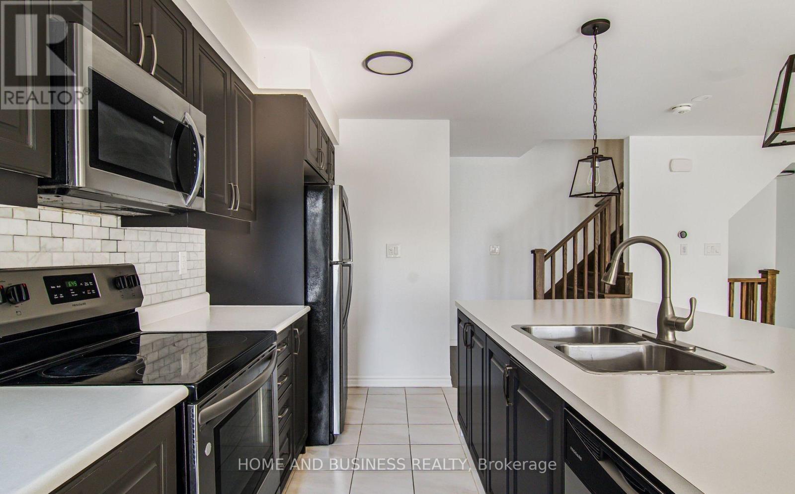 1135 Duignan Crescent, Milton, Ontario  L9E 1C3 - Photo 11 - W13662330