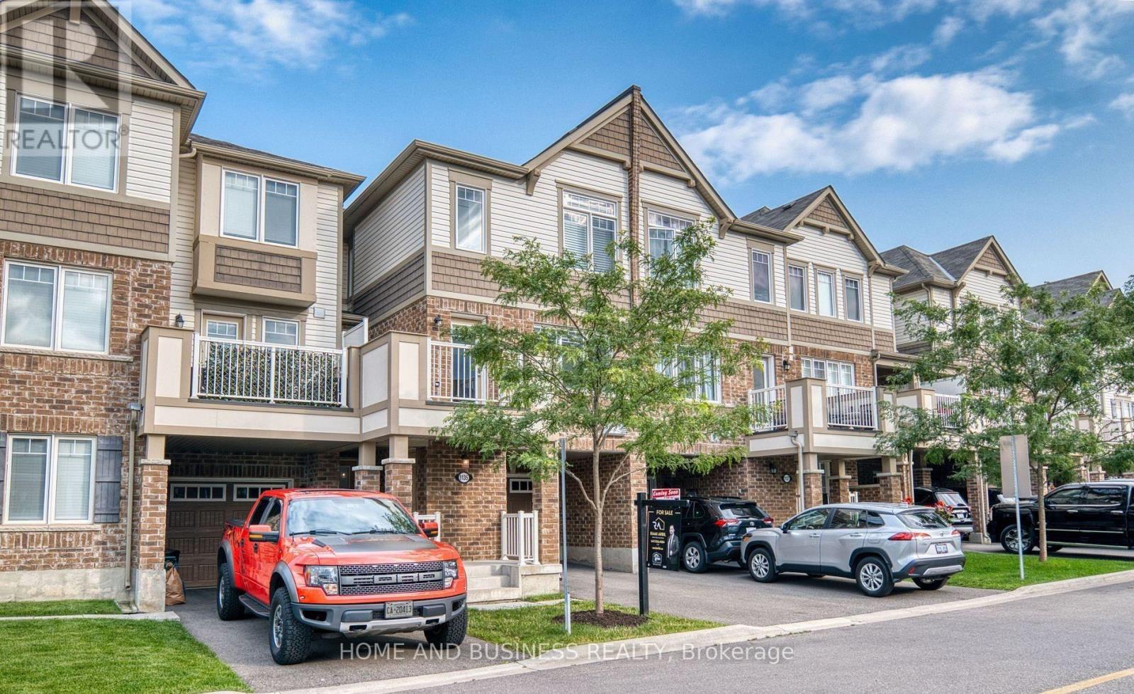 1135 Duignan Crescent, Milton, Ontario  L9E 1C3 - Photo 3 - W13662330