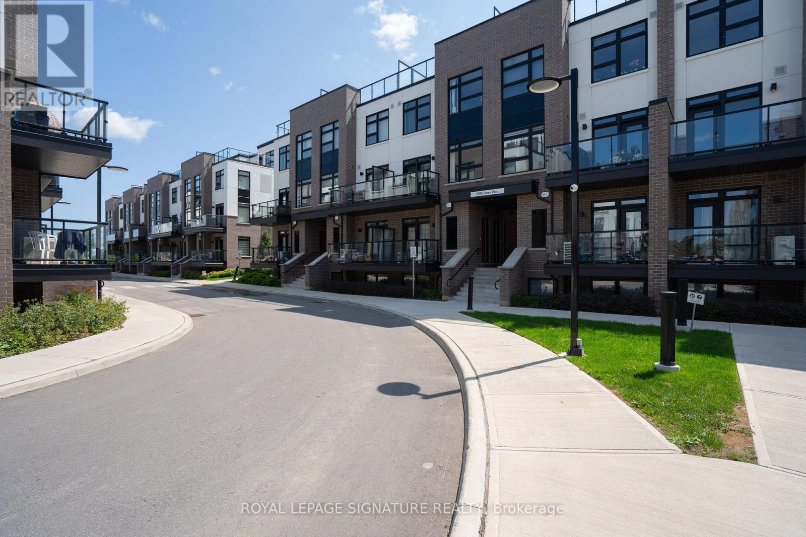 108 - 1585 Rose Way, Milton, Ontario L9E 1N4 - Photo 3 - W13662356