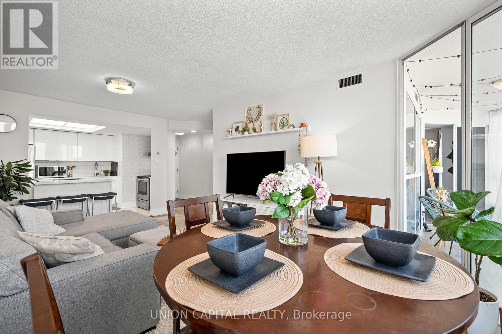 1612 - 4460 Tucana Court, Mississauga, Ontario  L5R 3K9 - Photo 8 - W13662372