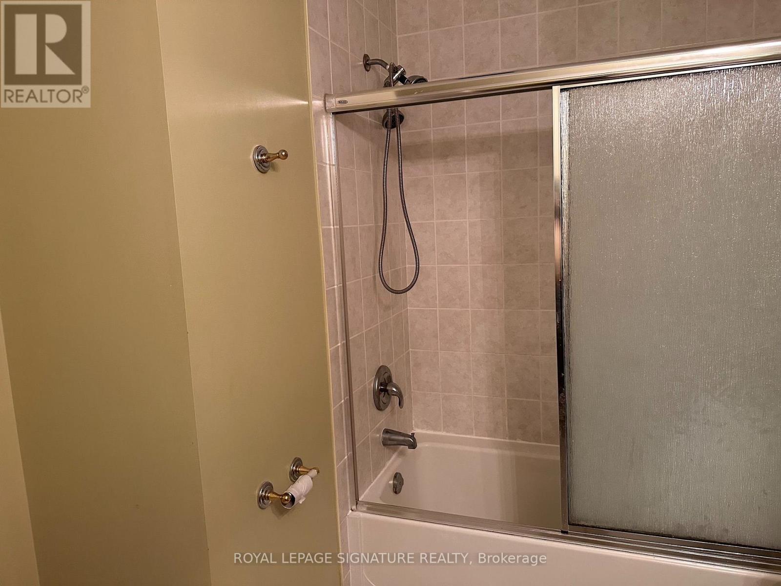 10 - 2295 Rochester Circle S, Oakville, Ontario  L6M 5C9 - Photo 16 - W13662374