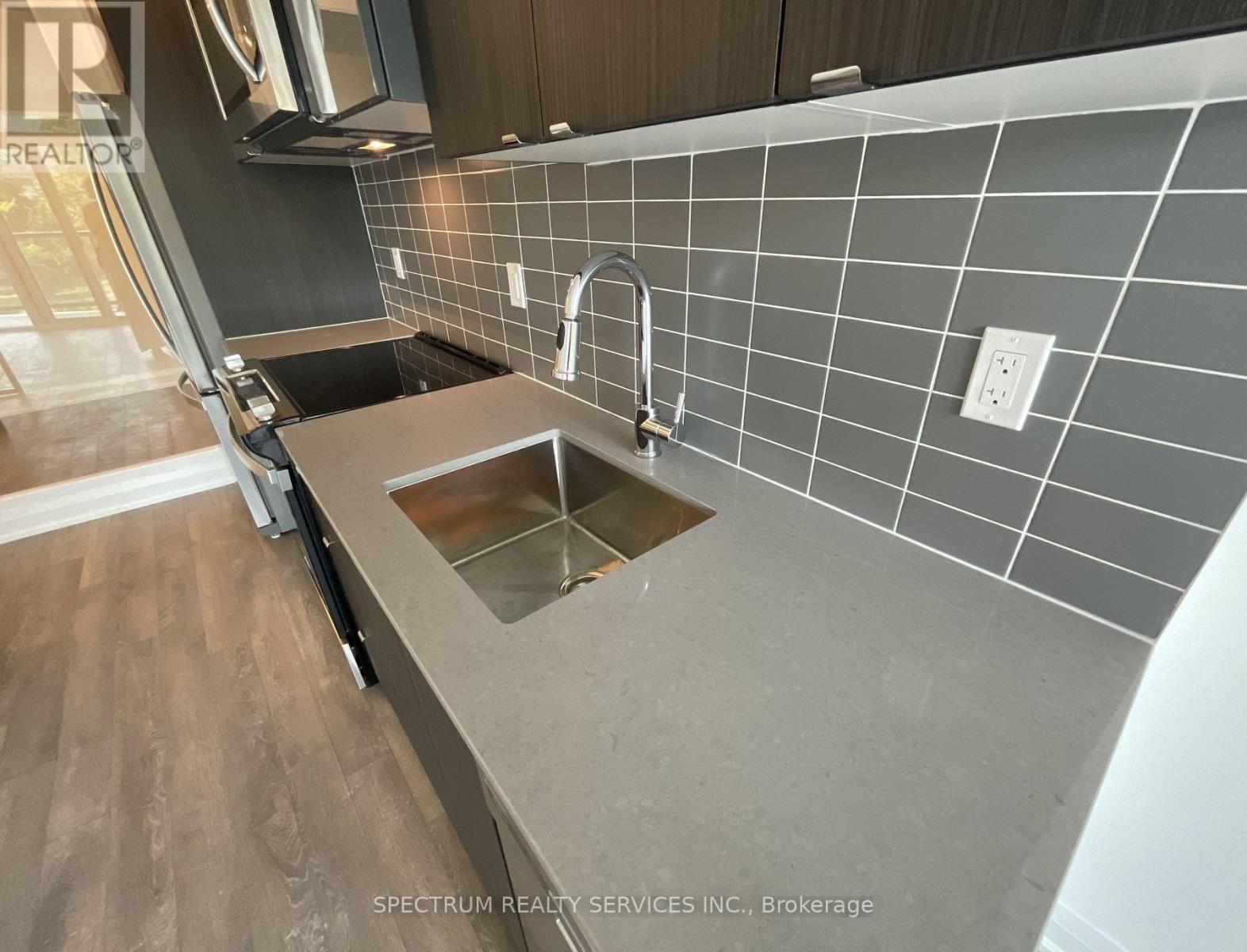 306 - 1461 Lawrence Avenue W, Toronto, Ontario  M6L 0A6 - Photo 3 - W13662418