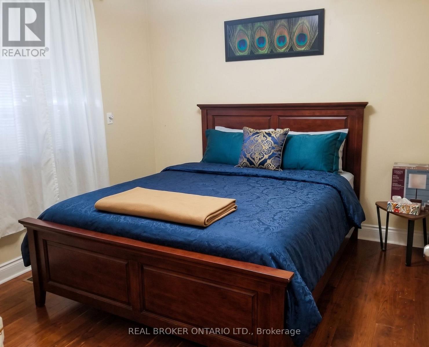 Side - 256 The Kingsway Road, Toronto, Ontario  M9A 3T5 - Photo 6 - W13662424