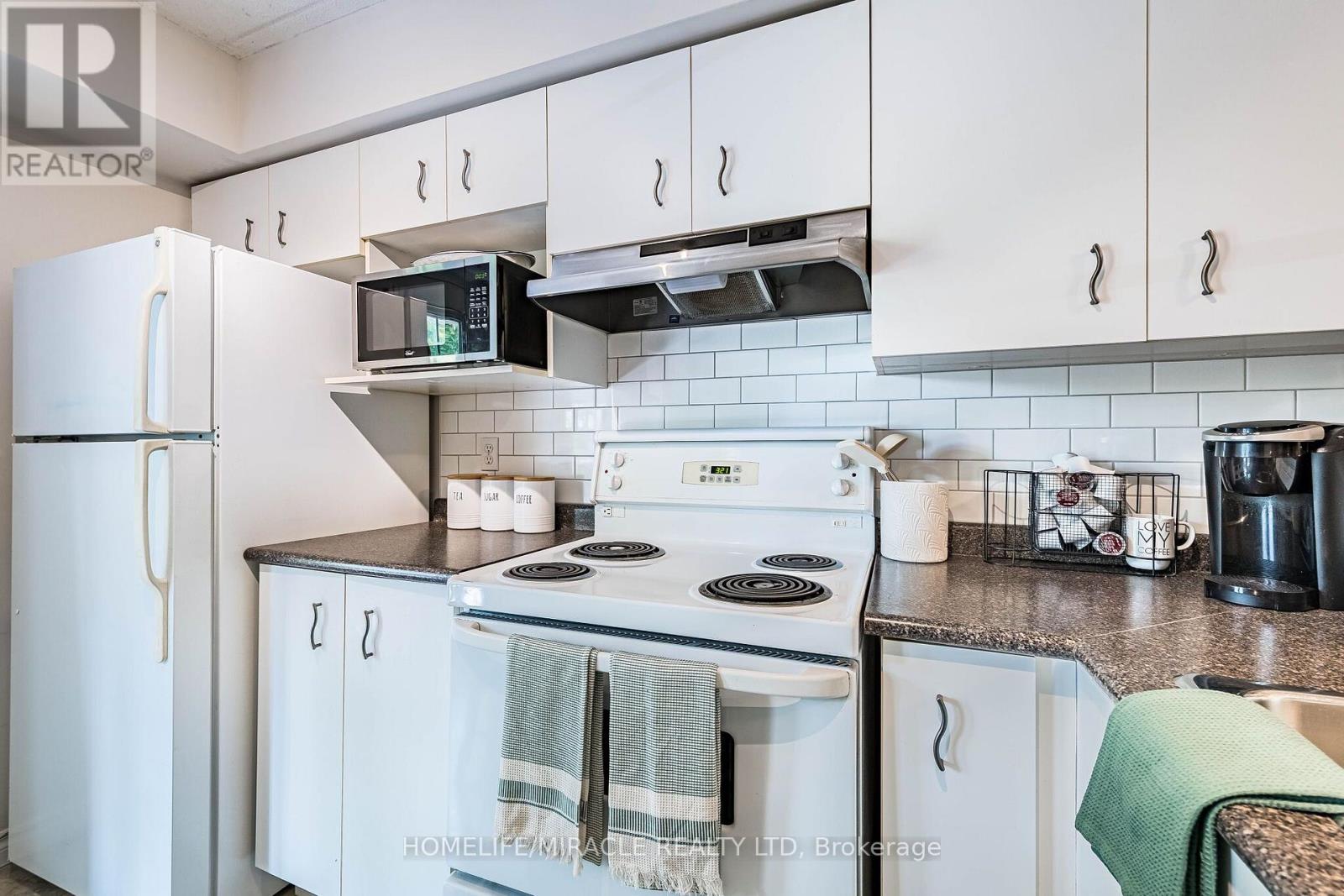 305 - 1490 Bishops Gate, Oakville, Ontario  L6M 4N3 - Photo 21 - W13662440