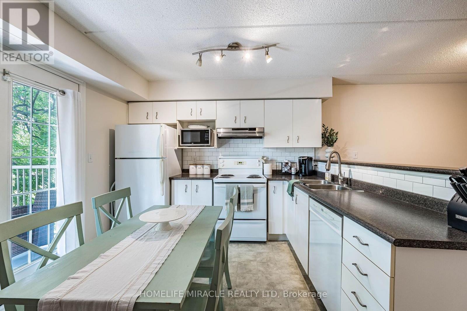 305 - 1490 Bishops Gate, Oakville, Ontario  L6M 4N3 - Photo 22 - W13662440