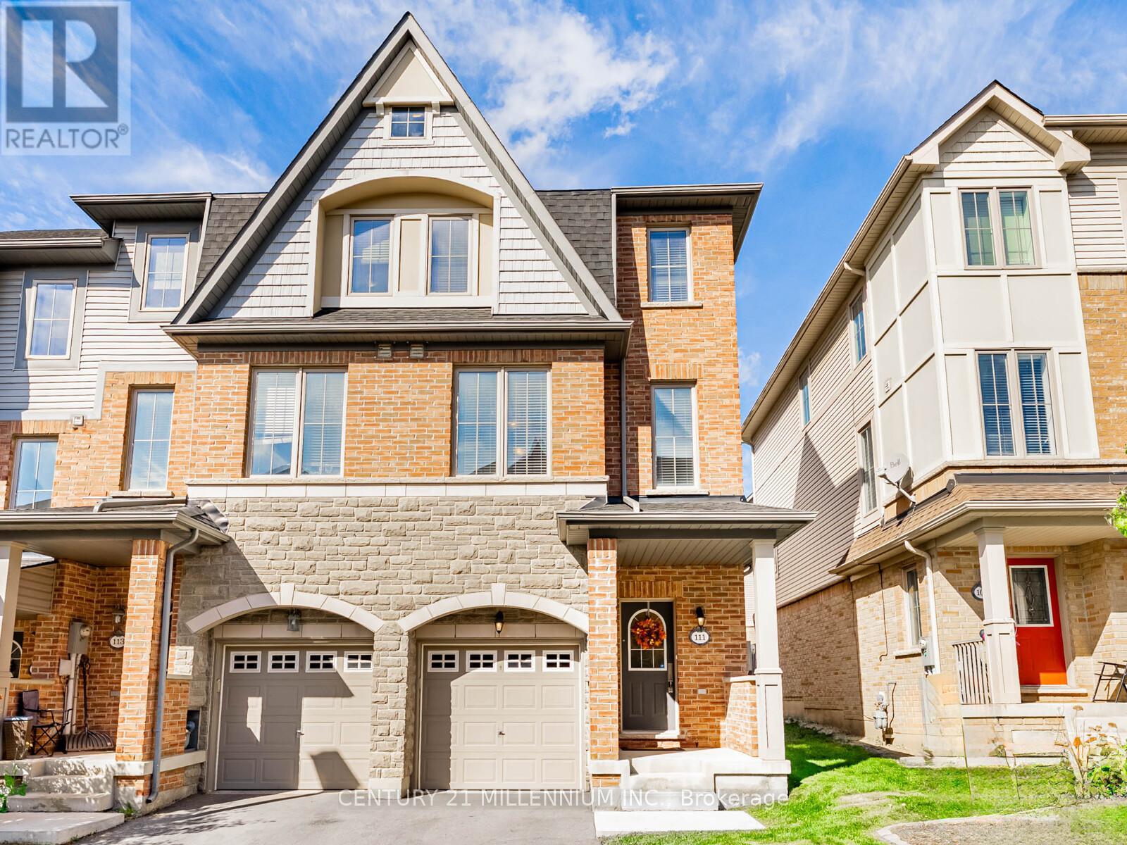 111 Cedar Lake Crescent, Brampton, Ontario  L6Y 0R1 - Photo 2 - W13235144