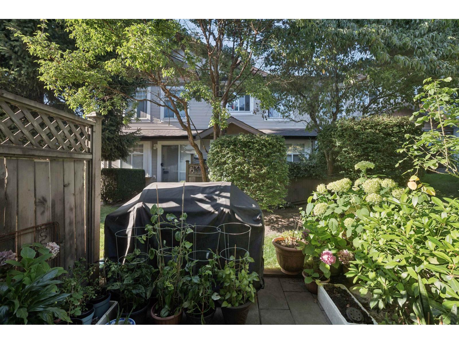 102 9580 Prince Charles Boulevard, Surrey, British Columbia  V3V 1S6 - Photo 24 - R3154610