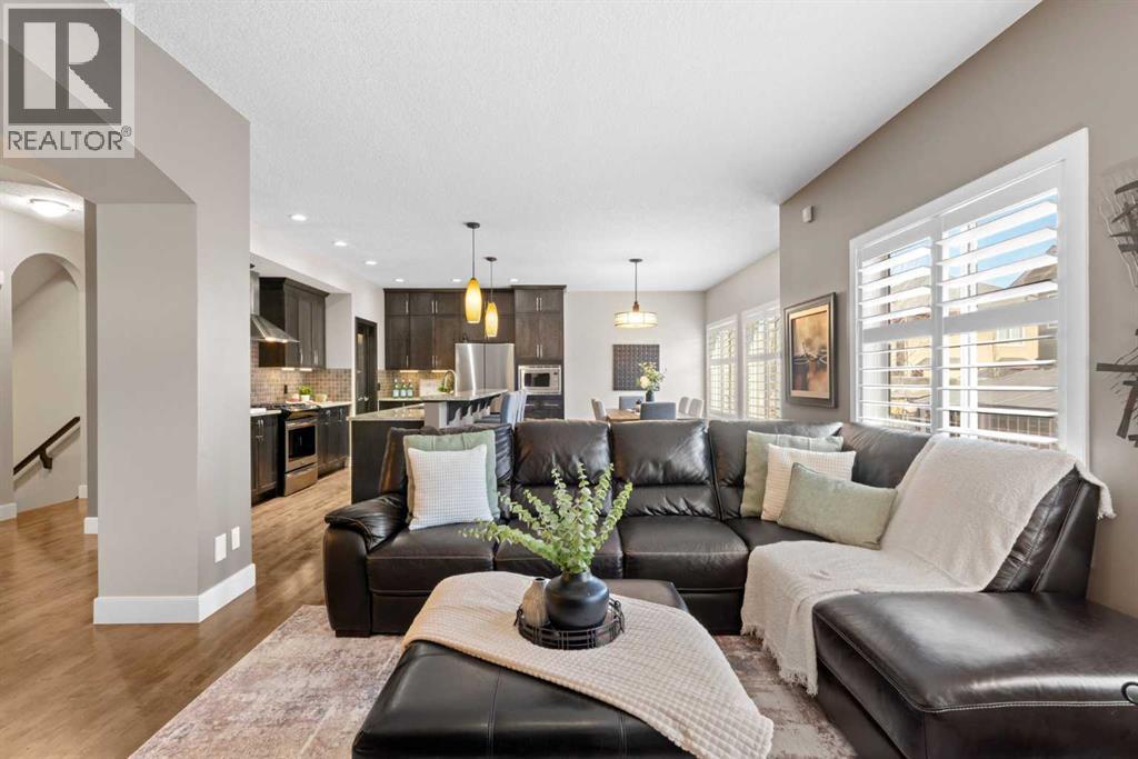 809 Canoe Green SW, Airdrie, Alberta