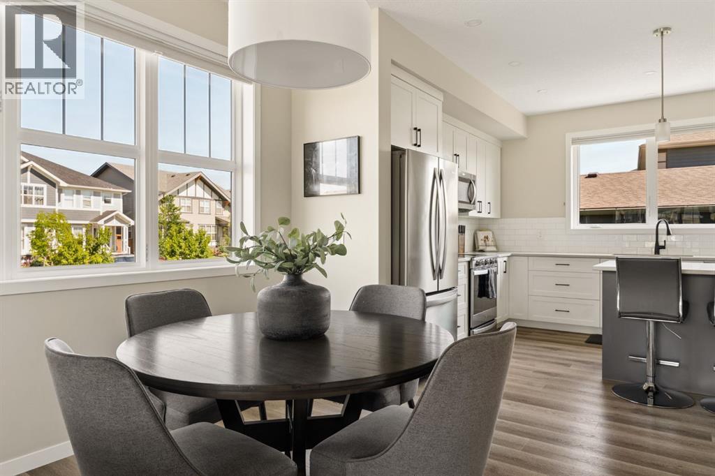 40 Magnolia Parade SE, Calgary, Alberta