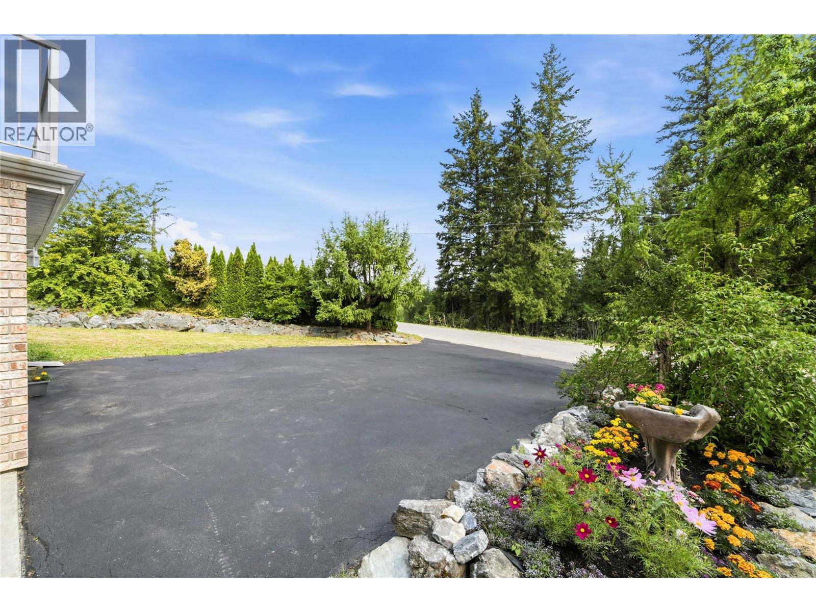 2344 Pleasant Dale Road, Blind Bay, British Columbia  V0E 1H2 - Photo 6 - 10393825