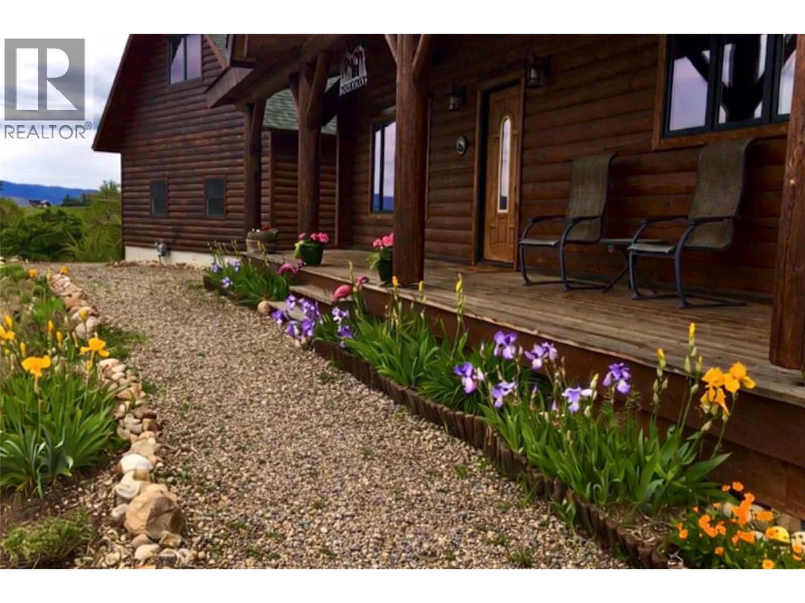 9371 6 Highway, Coldstream, British Columbia  V1B 3B5 - Photo 10 - 10397315