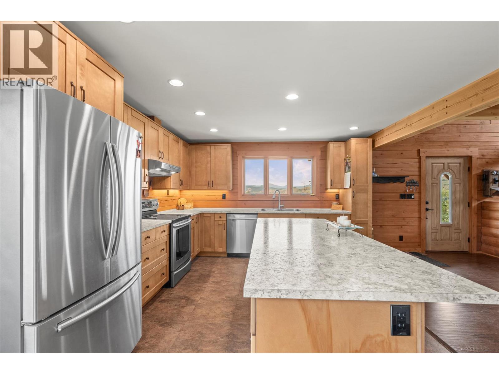 9371 6 Highway, Coldstream, British Columbia  V1B 3B5 - Photo 17 - 10397315