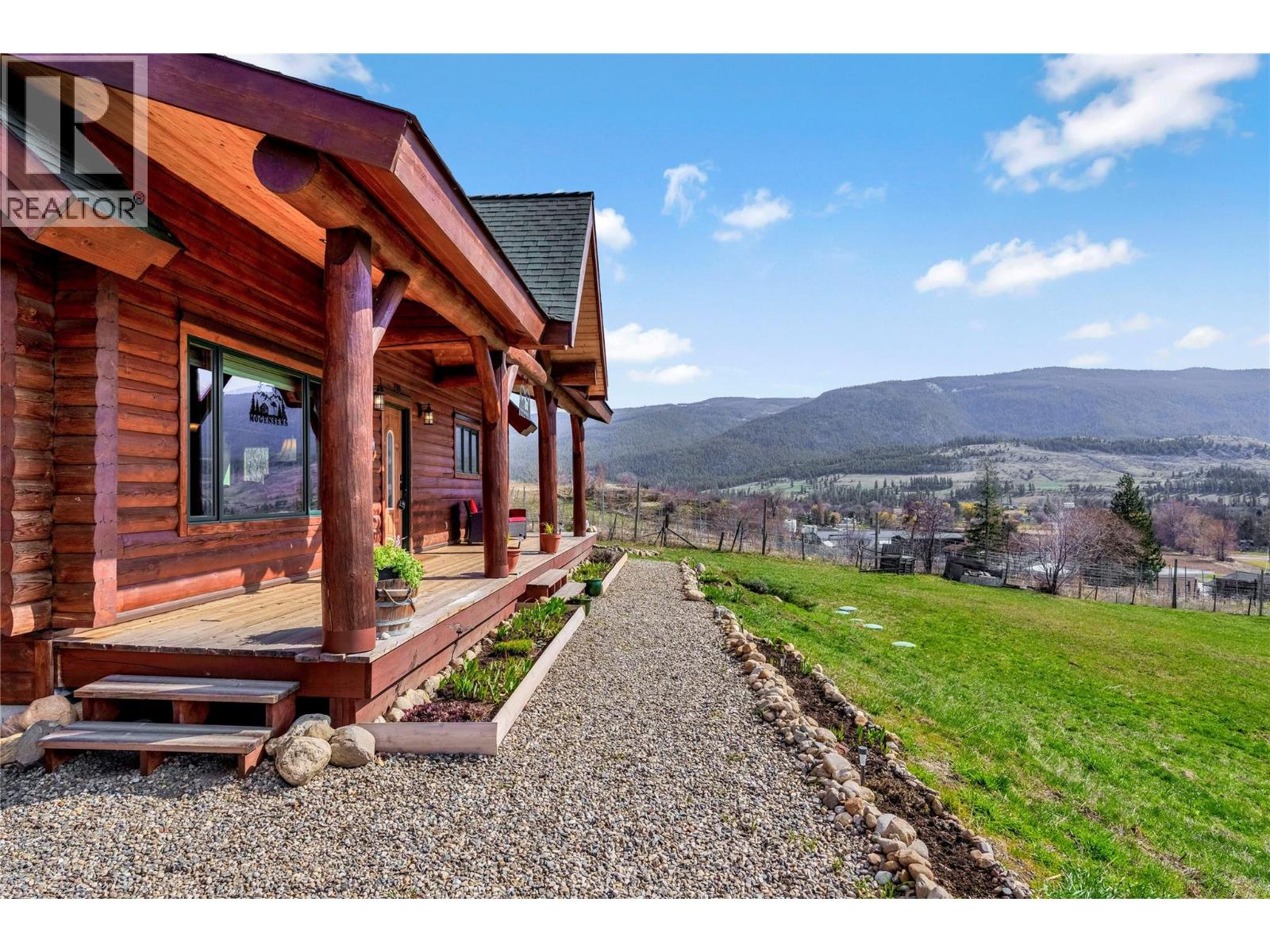 9371 6 Highway, Coldstream, British Columbia  V1B 3B5 - Photo 8 - 10397315