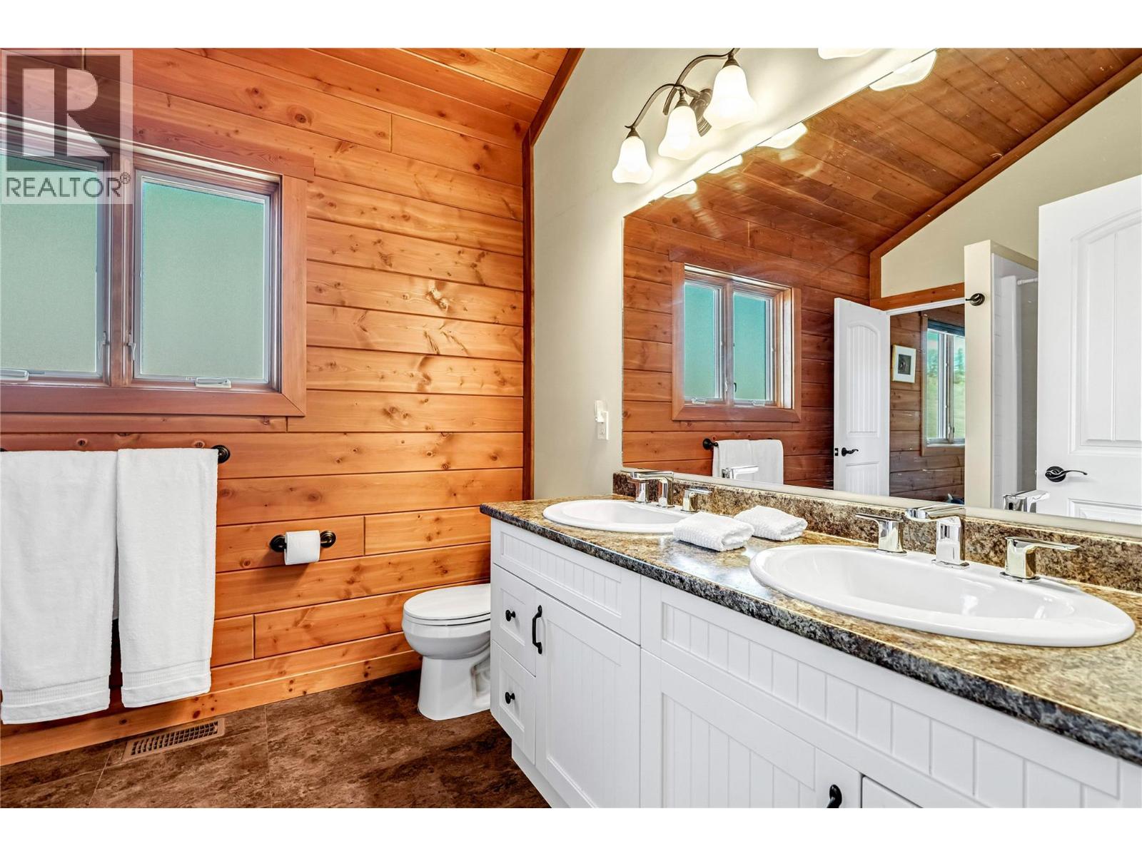 9371 6 Highway, Coldstream, British Columbia  V1B 3B5 - Photo 40 - 10397315