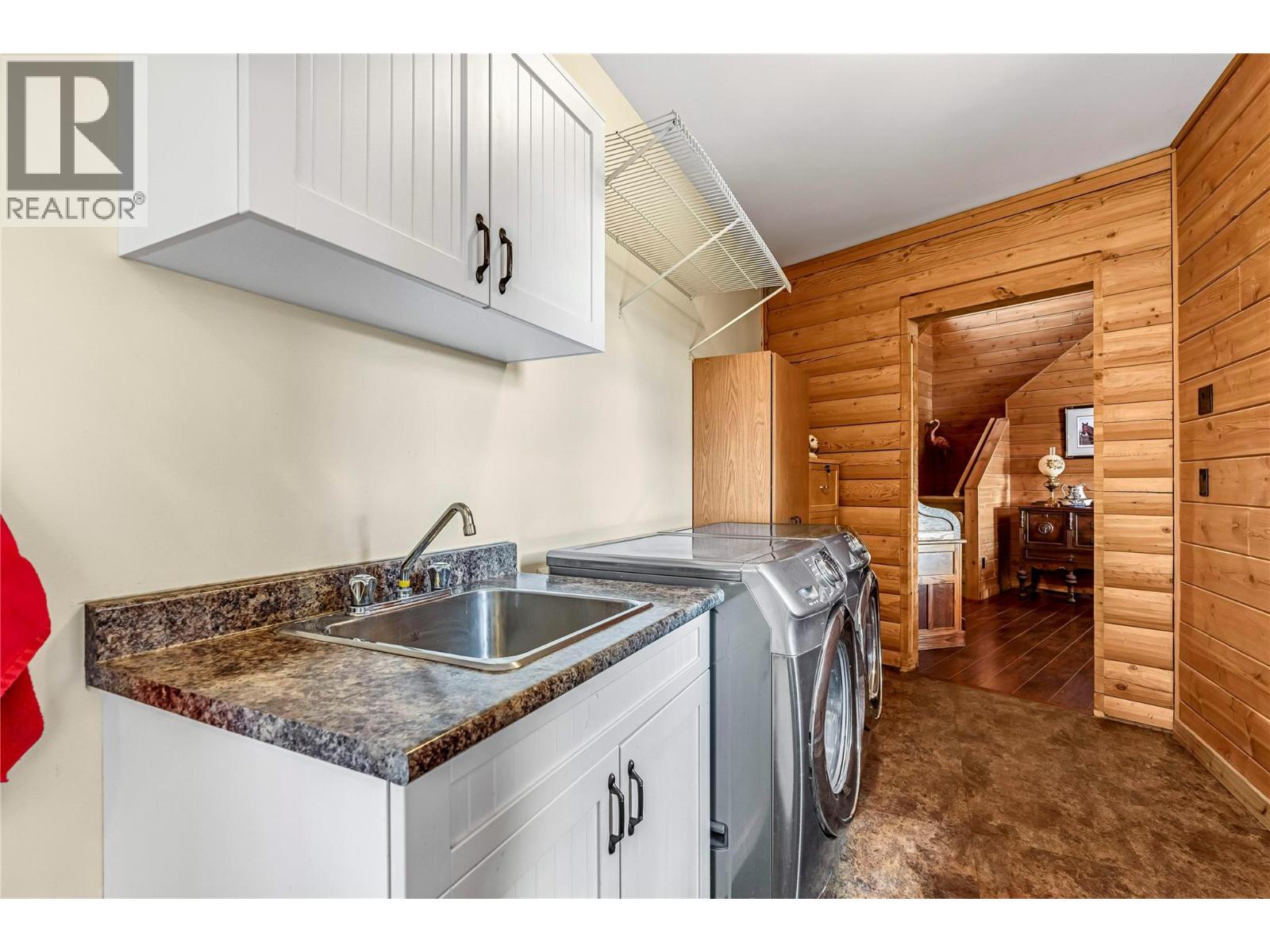 9371 6 Highway, Coldstream, British Columbia  V1B 3B5 - Photo 33 - 10397315