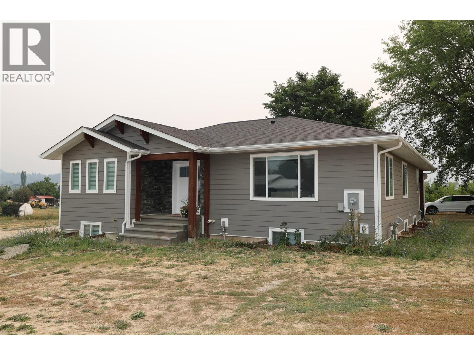 820 32nd Avenue, Erickson, British Columbia  V0B 1G1 - Photo 2 - 10396872