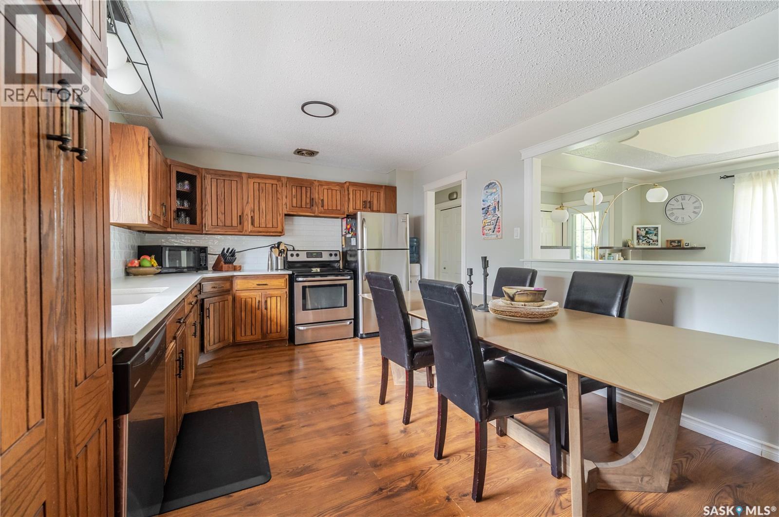 1048 11th Avenue Nw, Moose Jaw, Saskatchewan  S6H 4L5 - Photo 13 - SK045241