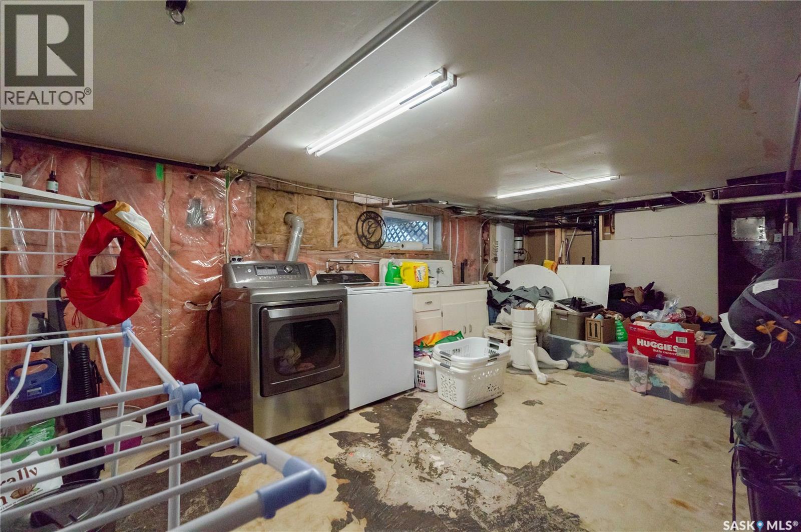 1048 11th Avenue Nw, Moose Jaw, Saskatchewan  S6H 4L5 - Photo 28 - SK045241