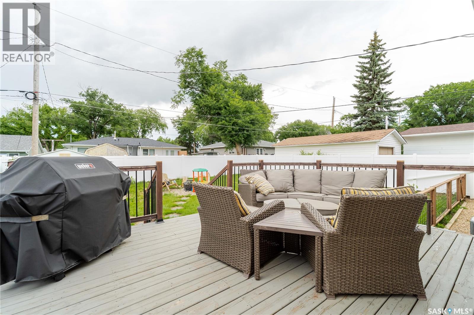 1048 11th Avenue Nw, Moose Jaw, Saskatchewan  S6H 4L5 - Photo 42 - SK045241