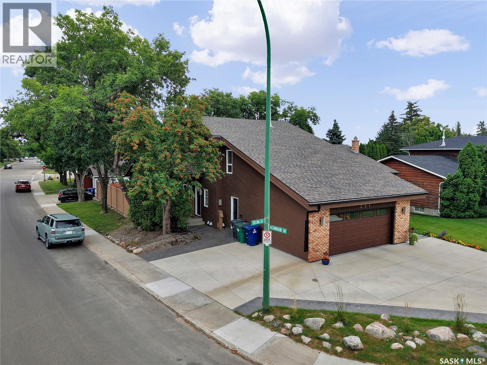 351 Skeena Crescent, Saskatoon, Saskatchewan  S7K 4G9 - Photo 2 - SK044962