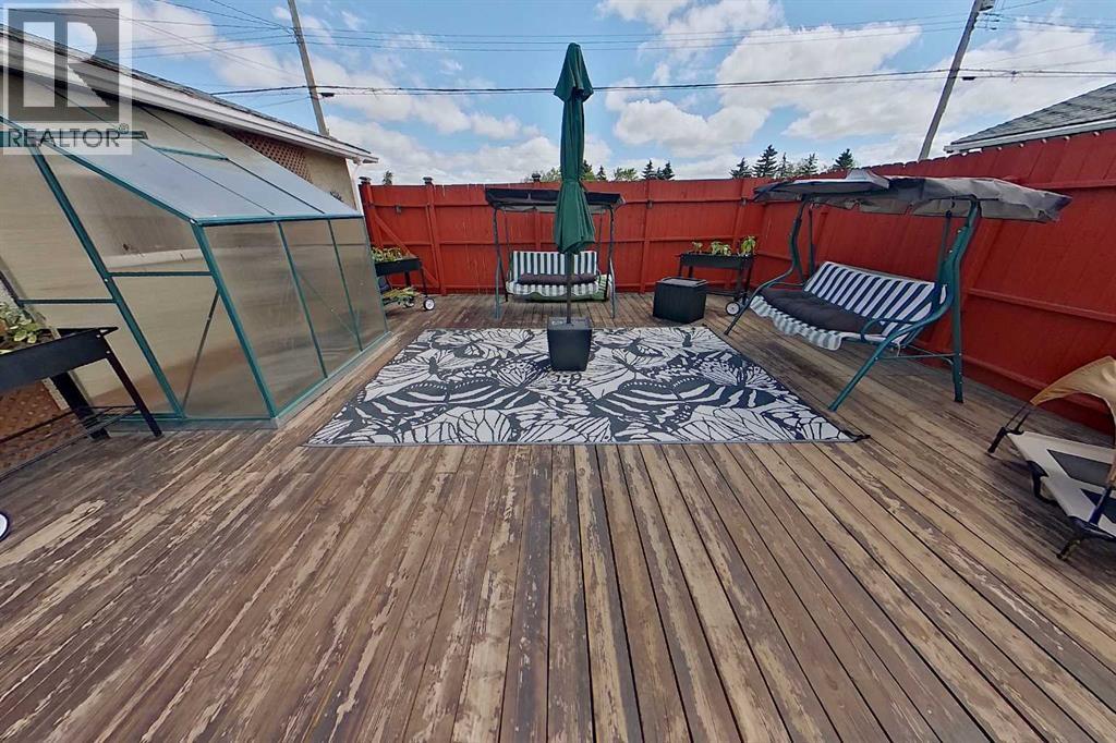 3232 Doverville Crescent SE, Calgary, Alberta  T2B 1T9 - Photo 6 - A2318164
