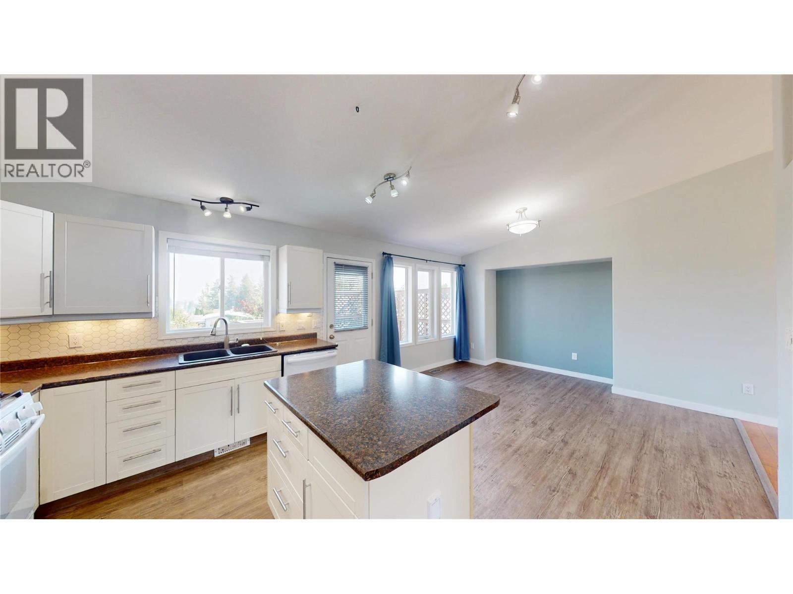 1916 12 Street S, Cranbrook, British Columbia  V1C 6M7 - Photo 6 - 10395443