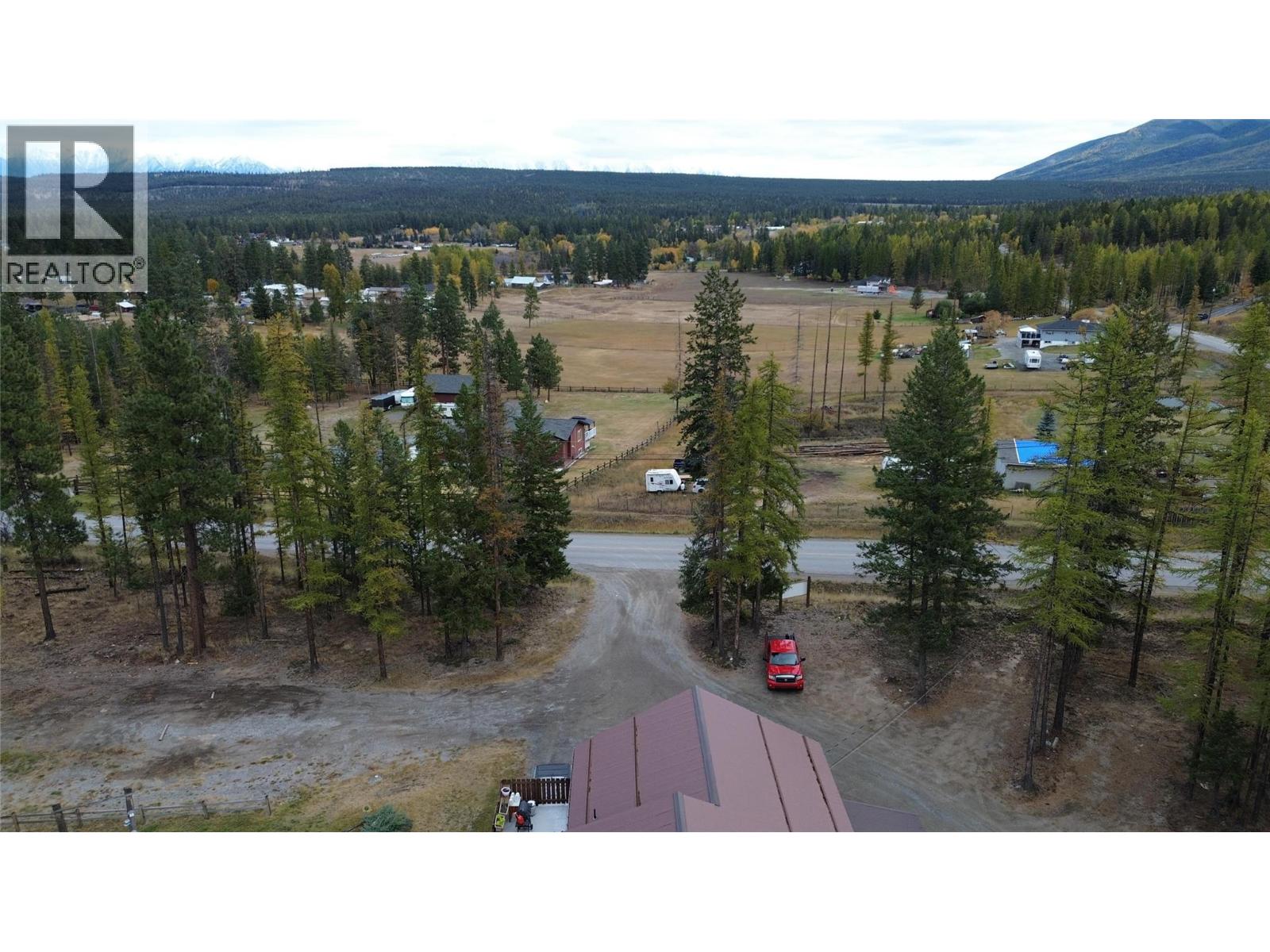1605 24th Avenue S, Cranbrook, British Columbia  V1C 6Y8 - Photo 2 - 10360699