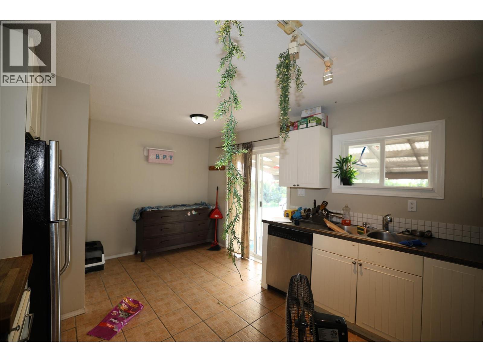 309 Highway 3, Erickson, British Columbia  V0B 1G1 - Photo 7 - 10396868