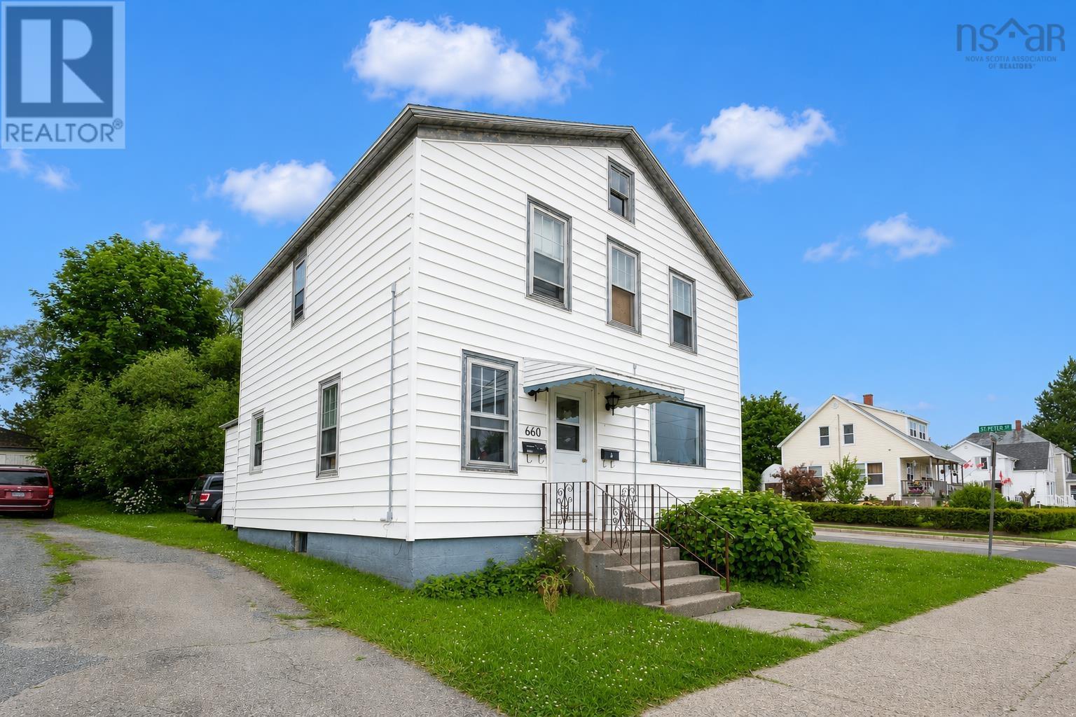 660 Upper Prince Street, Sydney, Nova Scotia  B1P 5N1 - Photo 2 - 202620277