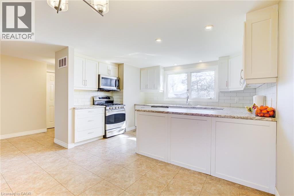 22 Blackhorne Crescent, Kitchener, Ontario  N2E 1T1 - Photo 6 - 40854258