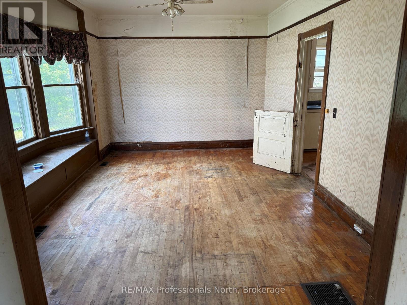 2517 Hwy 518 Highway W, Mcmurrich/monteith (Sprucedale), Ontario  P0A 1Y0 - Photo 5 - X13662566