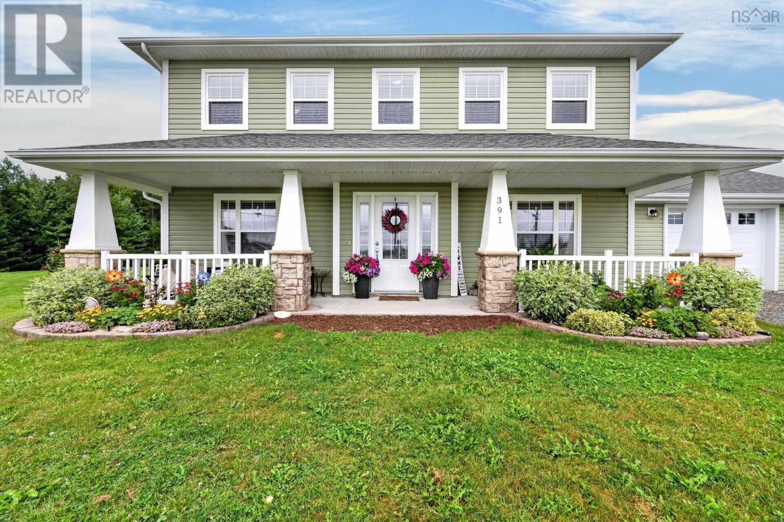 391 Novak Street, Westmount, Nova Scotia  B1R 0B1 - Photo 3 - 202620279