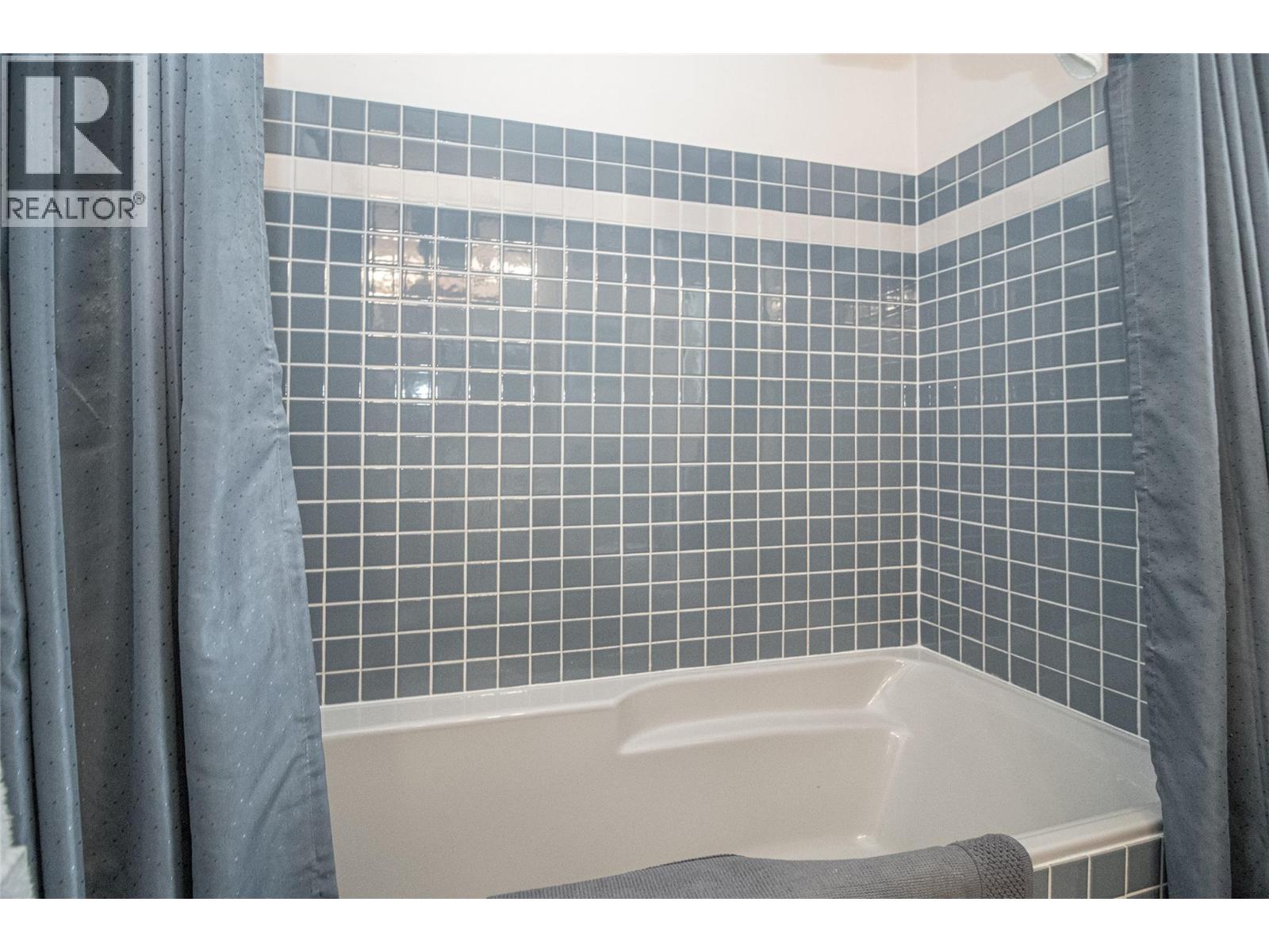 1152 Koby Court, Kelowna, British Columbia  V1Y 9J9 - Photo 16 - 10397436