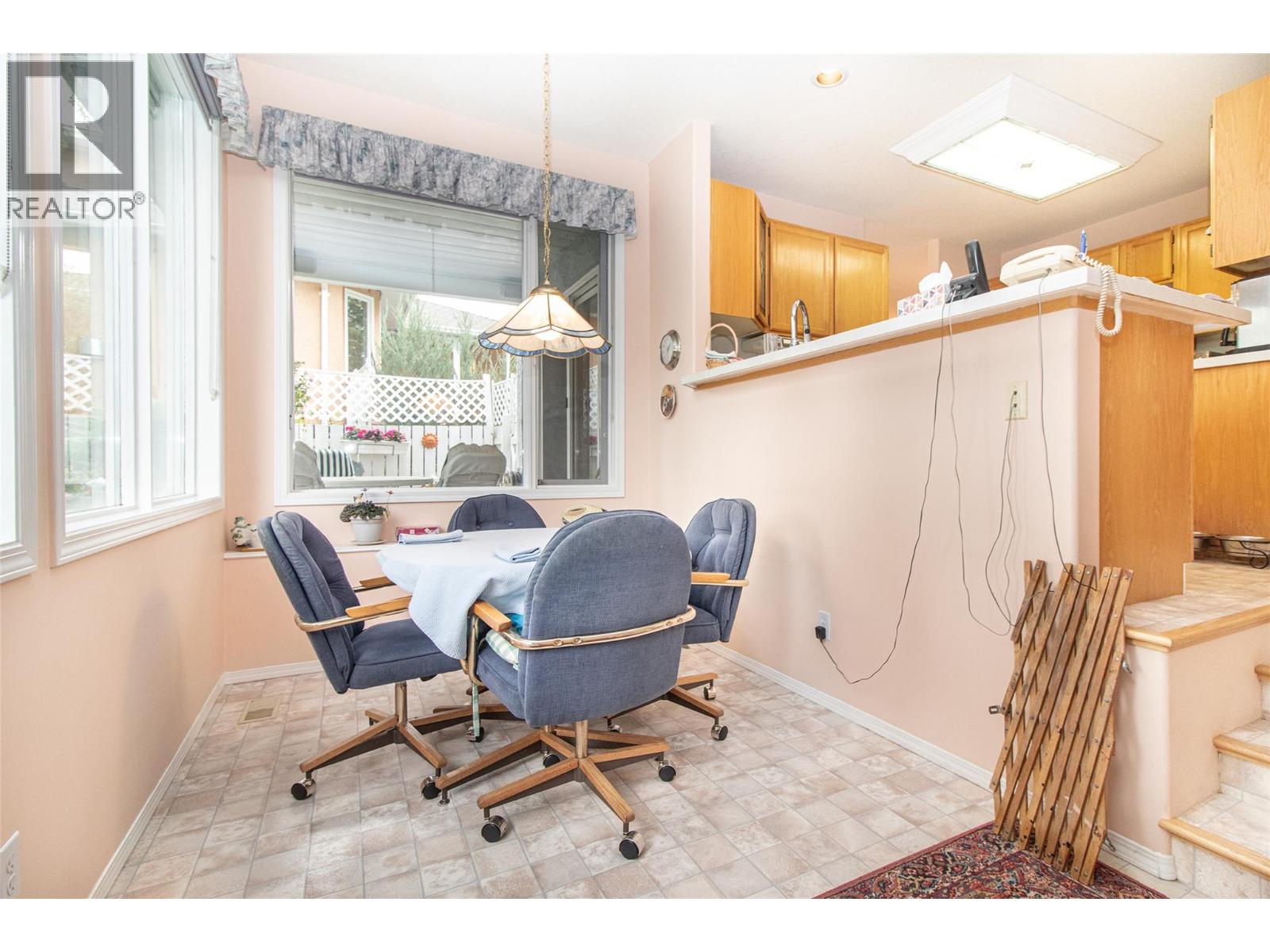 1152 Koby Court, Kelowna, British Columbia  V1Y 9J9 - Photo 9 - 10397436