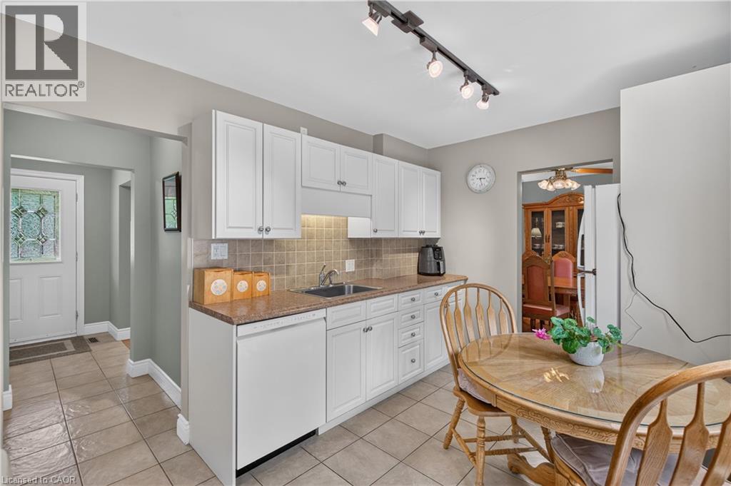 1229 Nottingham Avenue, Burlington, Ontario  L7P 2R5 - Photo 12 - 40851665