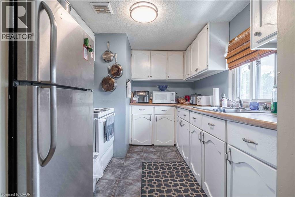 374 Upper Wentworth Street, Hamilton, Ontario  L9A 4T5 - Photo 18 - 40854550