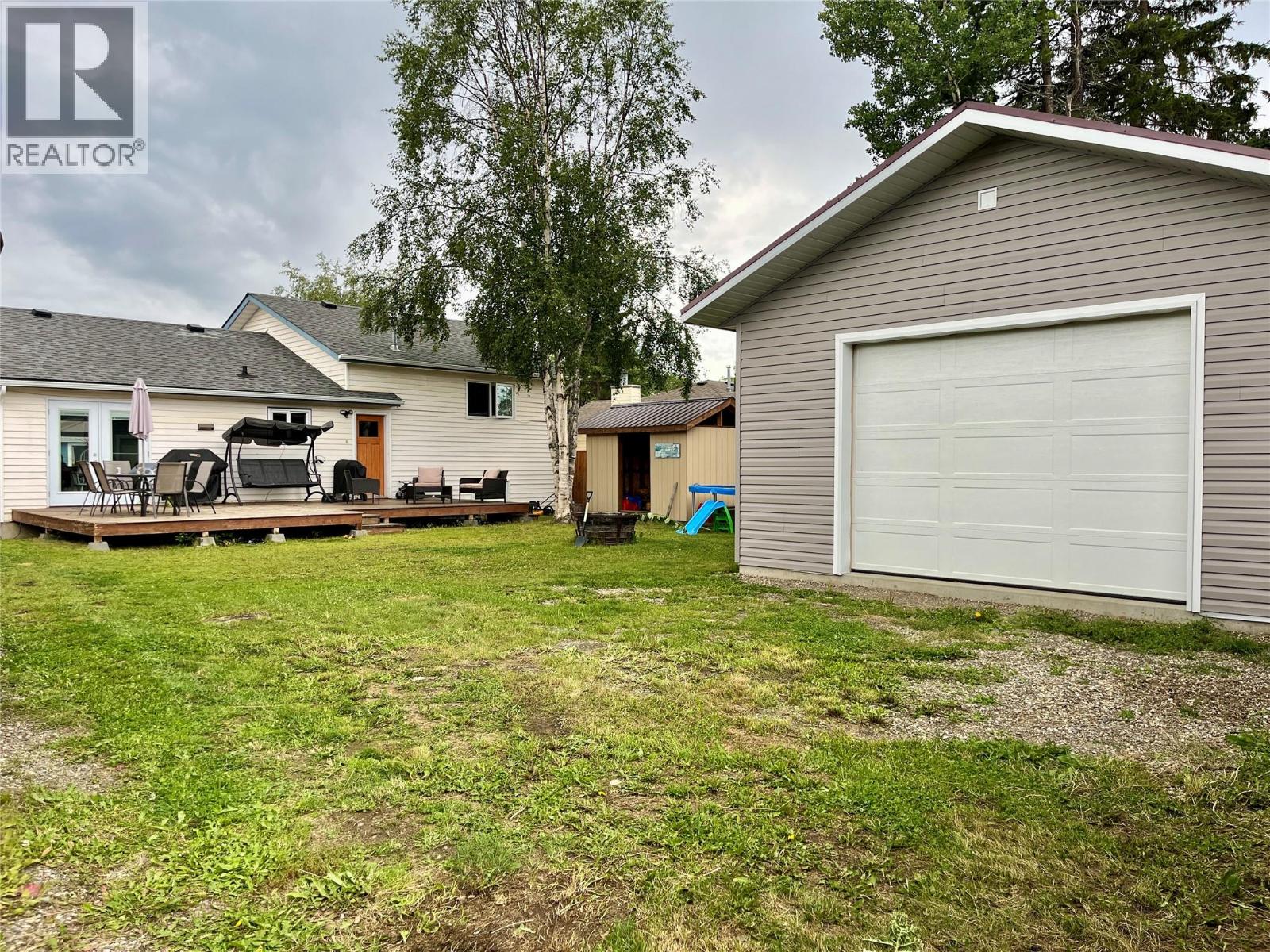 143 Bergeron Drive, Tumbler Ridge, British Columbia  V0C 2W0 - Photo 4 - 10397467
