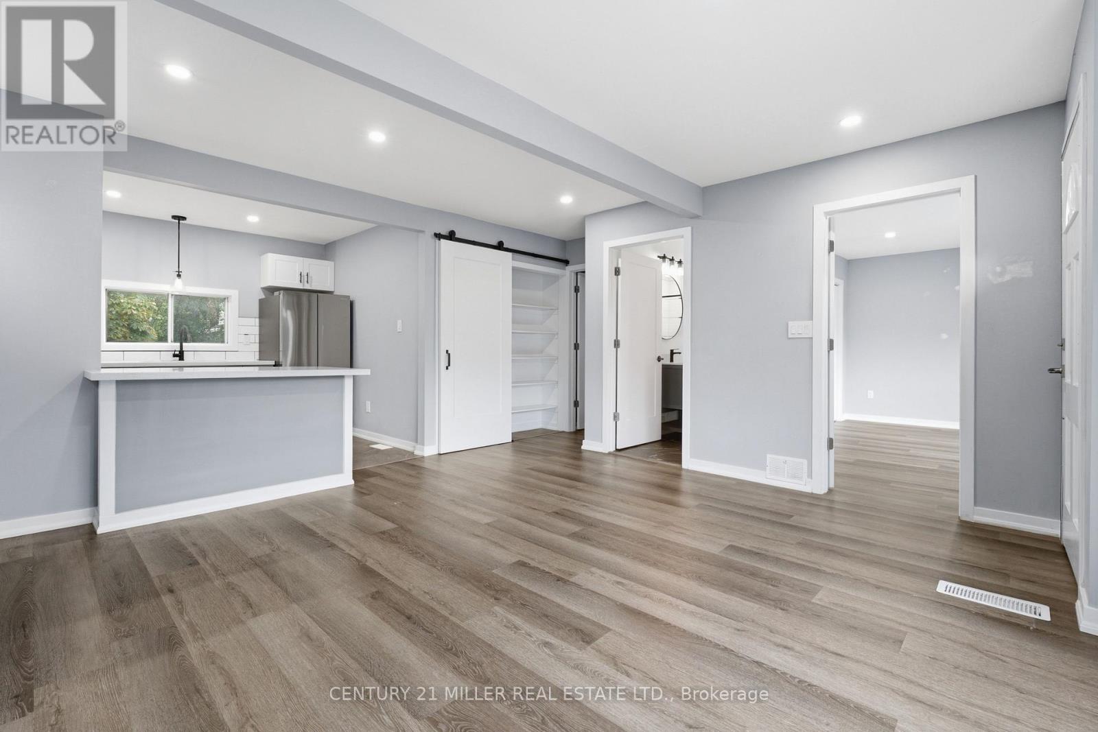 Main Floor - 67 East 13th Street, Hamilton, Ontario  L9A 3Z4 - Photo 4 - X13505742