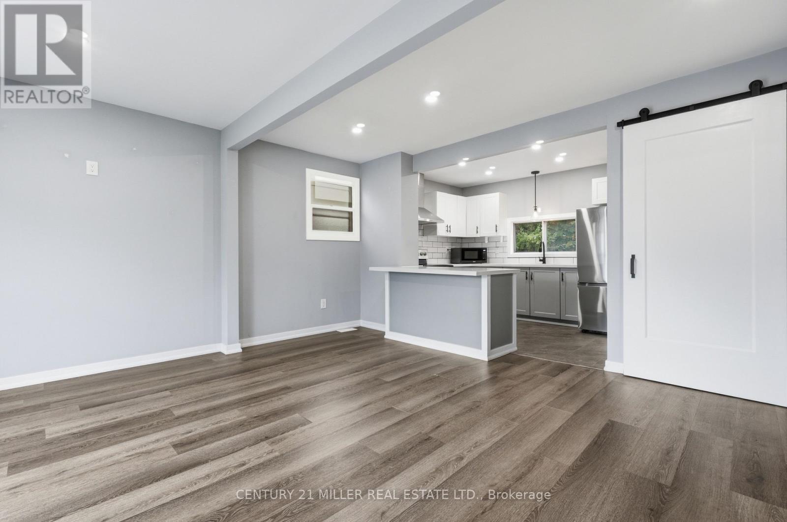 Main Floor - 67 East 13th Street, Hamilton, Ontario  L9A 3Z4 - Photo 3 - X13505742