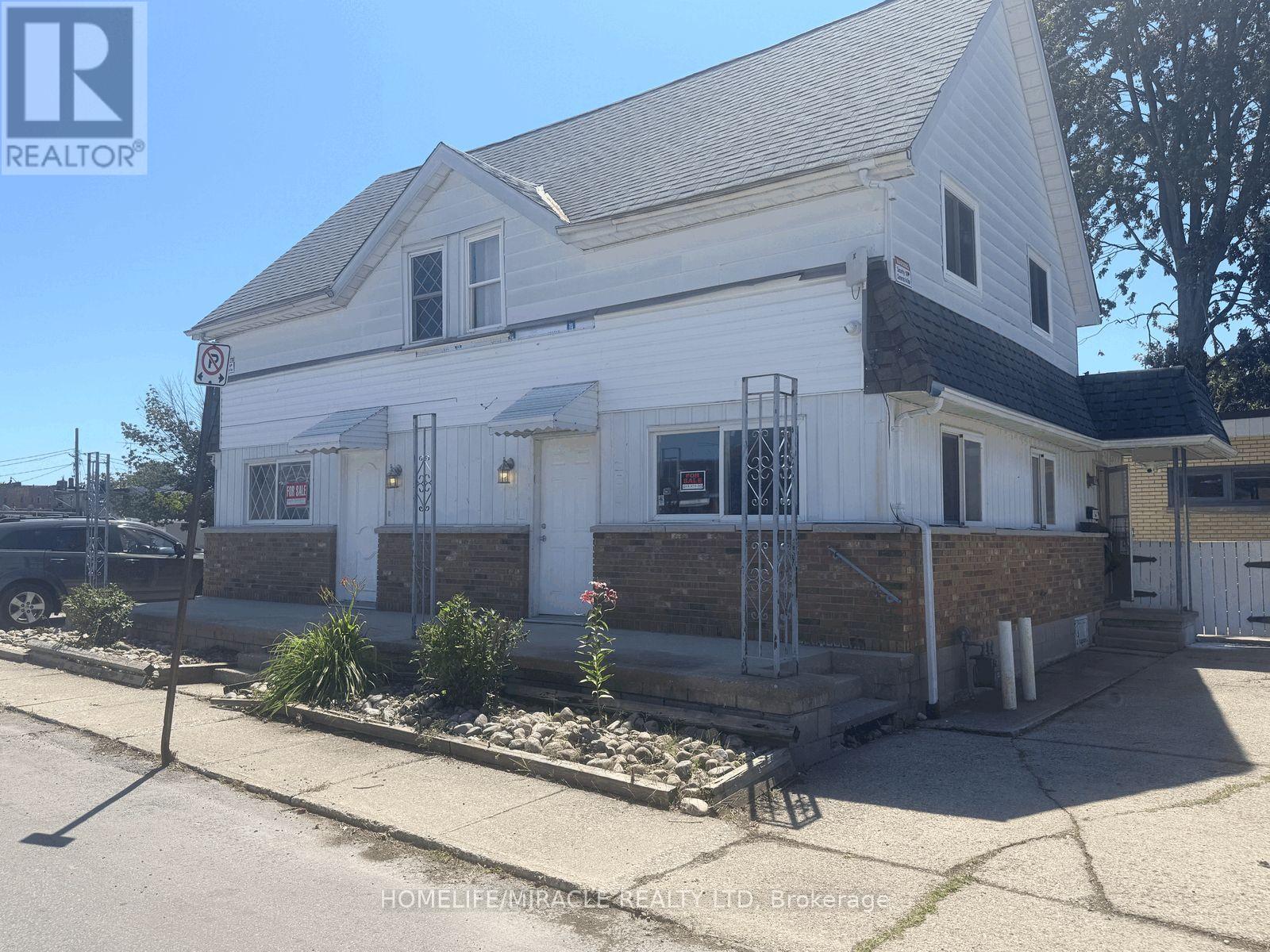217 Creek Street, Chatham-Kent, Ontario N8A 4C1 - Photo 3 - X13638462
