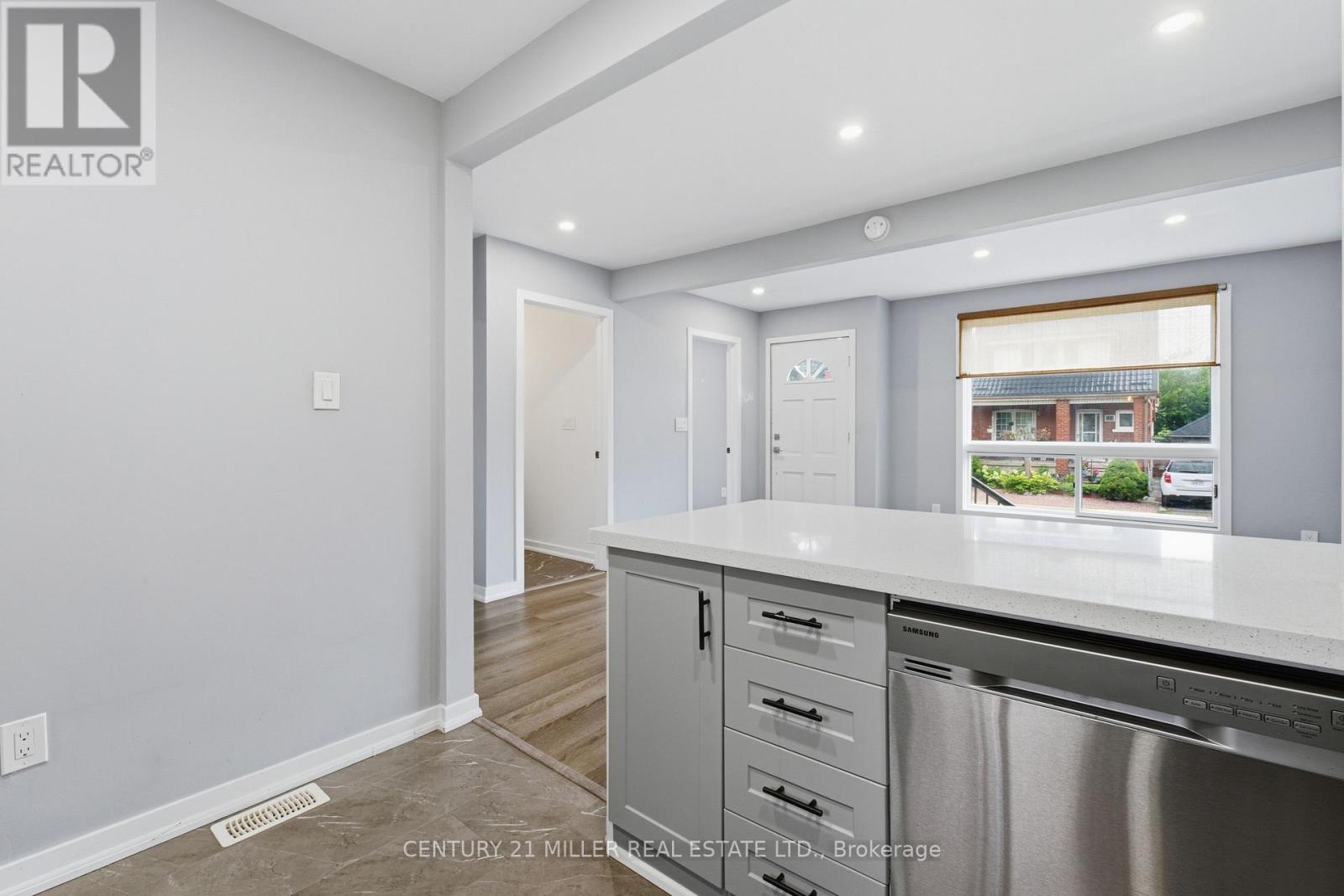 Main Floor - 67 East 13th Street, Hamilton, Ontario  L9A 3Z4 - Photo 7 - X13505742