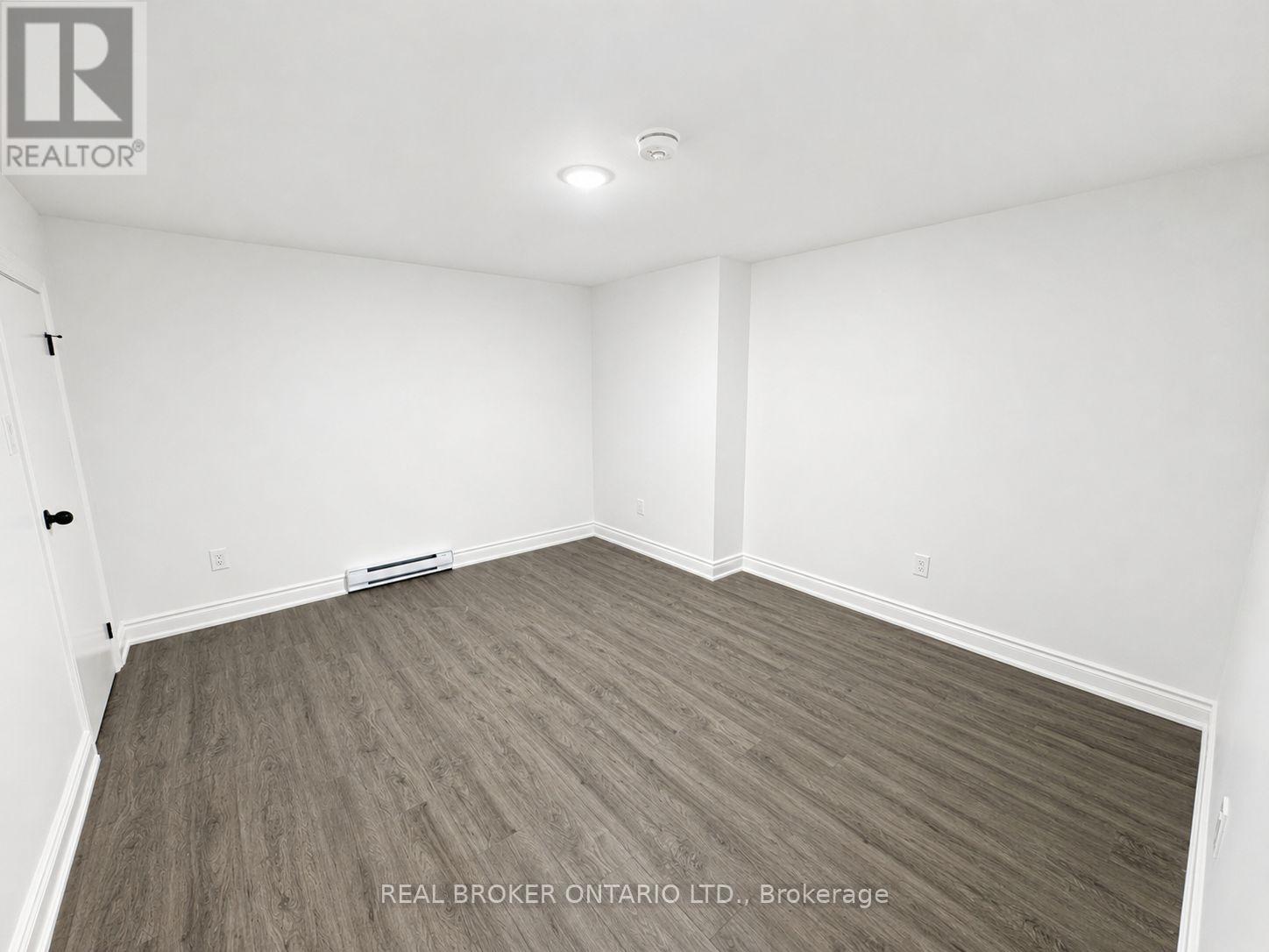 1127 Main Street E, Hamilton, Ontario L8M 1P2 - Photo 19 - X13662532