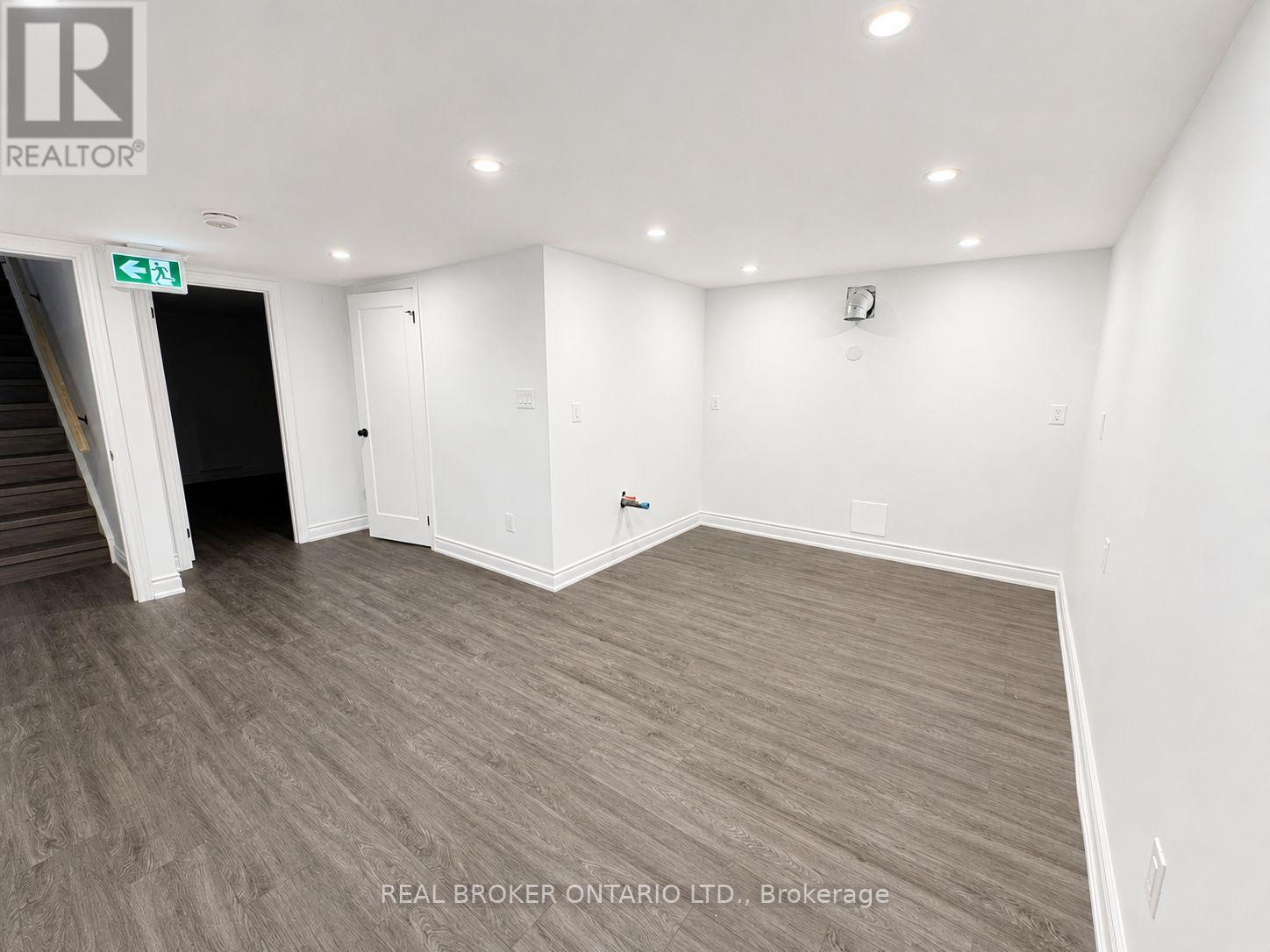 1127 Main Street E, Hamilton, Ontario L8M 1P2 - Photo 22 - X13662532
