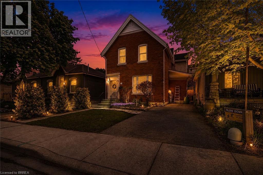 27 Ada Avenue, Brantford, Ontario N3T 4K8 - Photo 4 - 40830398