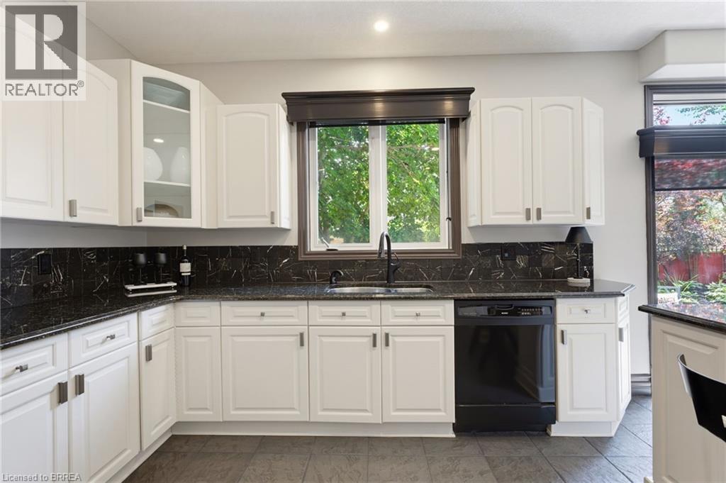 141 Falconridge Drive, Kitchener, Ontario  N2K 4J9 - Photo 9 - 40847526