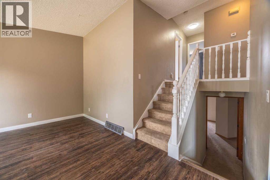 6716 Ranchview Drive Nw, Calgary, Alberta  T3G 1L1 - Photo 8 - A2312975