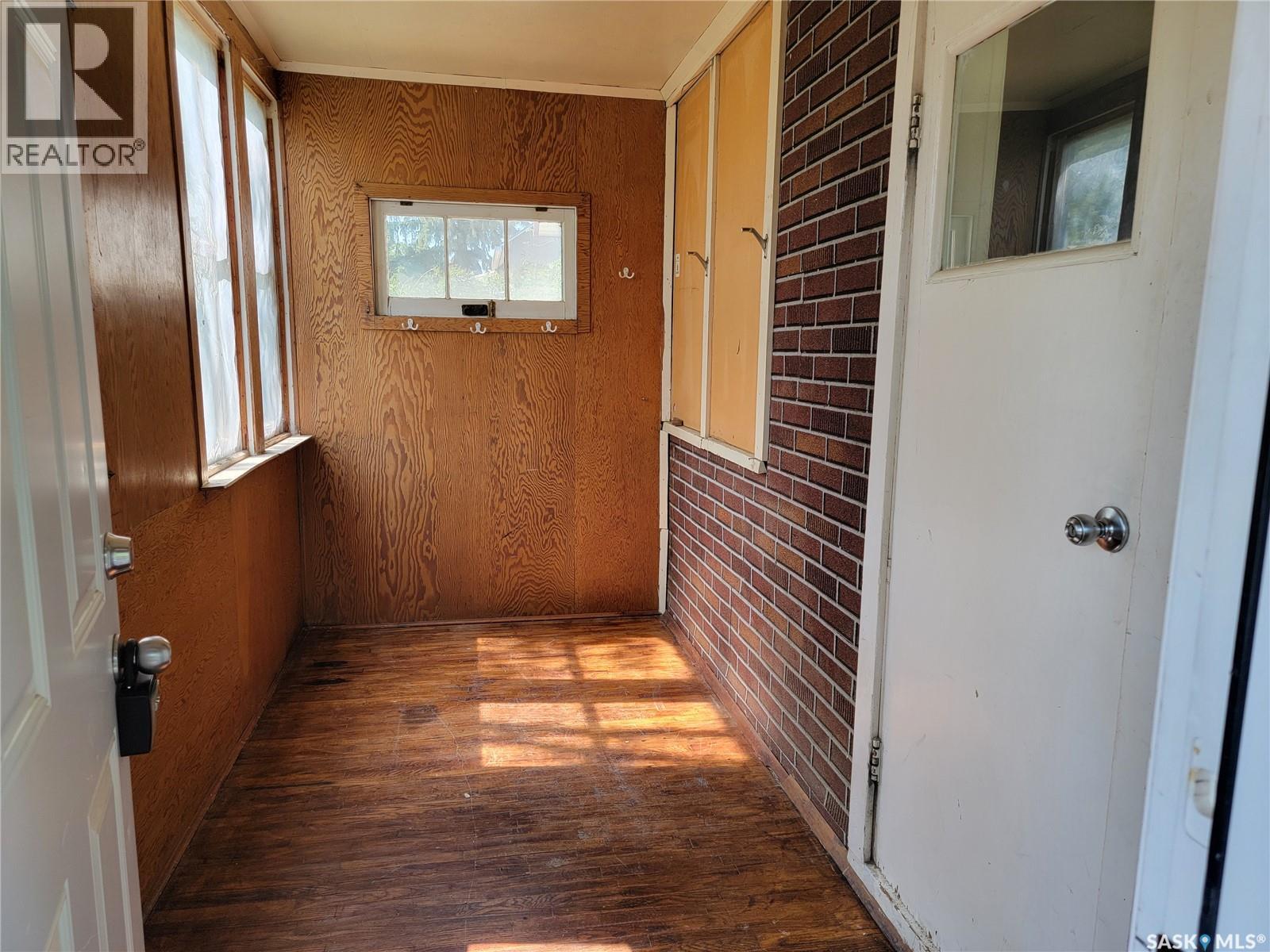 273 1st Avenue W, Unity, Saskatchewan  S0K 4L0 - Photo 11 - SK045247