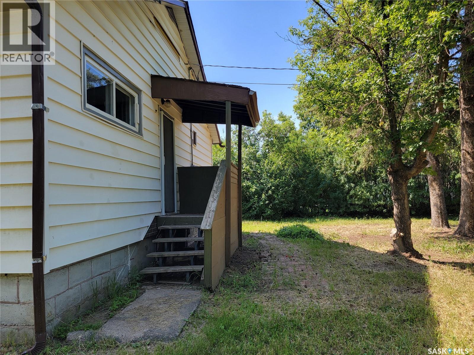273 1st Avenue W, Unity, Saskatchewan  S0K 4L0 - Photo 12 - SK045247